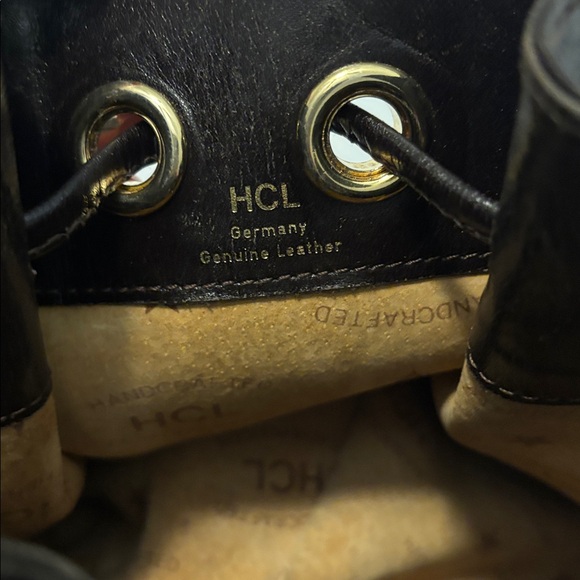 VTG HCL Dark brown 100% pebbled leather bucket crossbody bag gold accents Euro - Picture 6 of 14